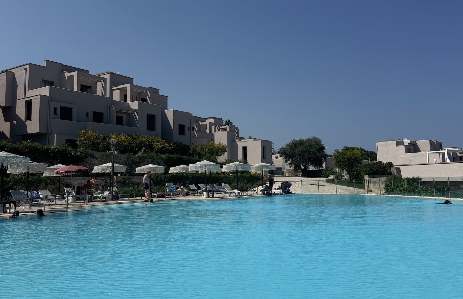 Piscina do hotel Basiliani em Otranto, na Puglia