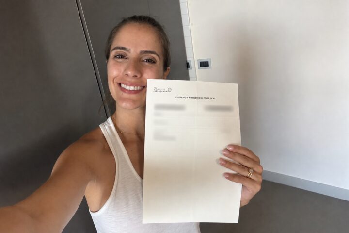 Patrícia após emitir o codice fiscale na Itália
