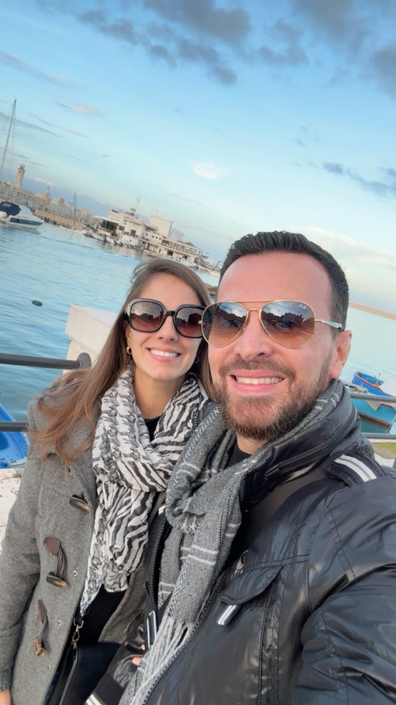 Patrícia e Leonardo durante um passeio em Bari, na Puglia