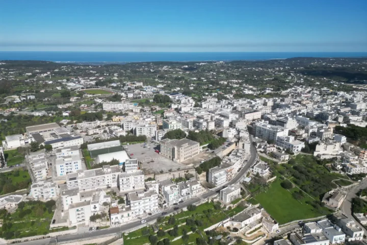 Vista aérea de Cisternino, na Puglia