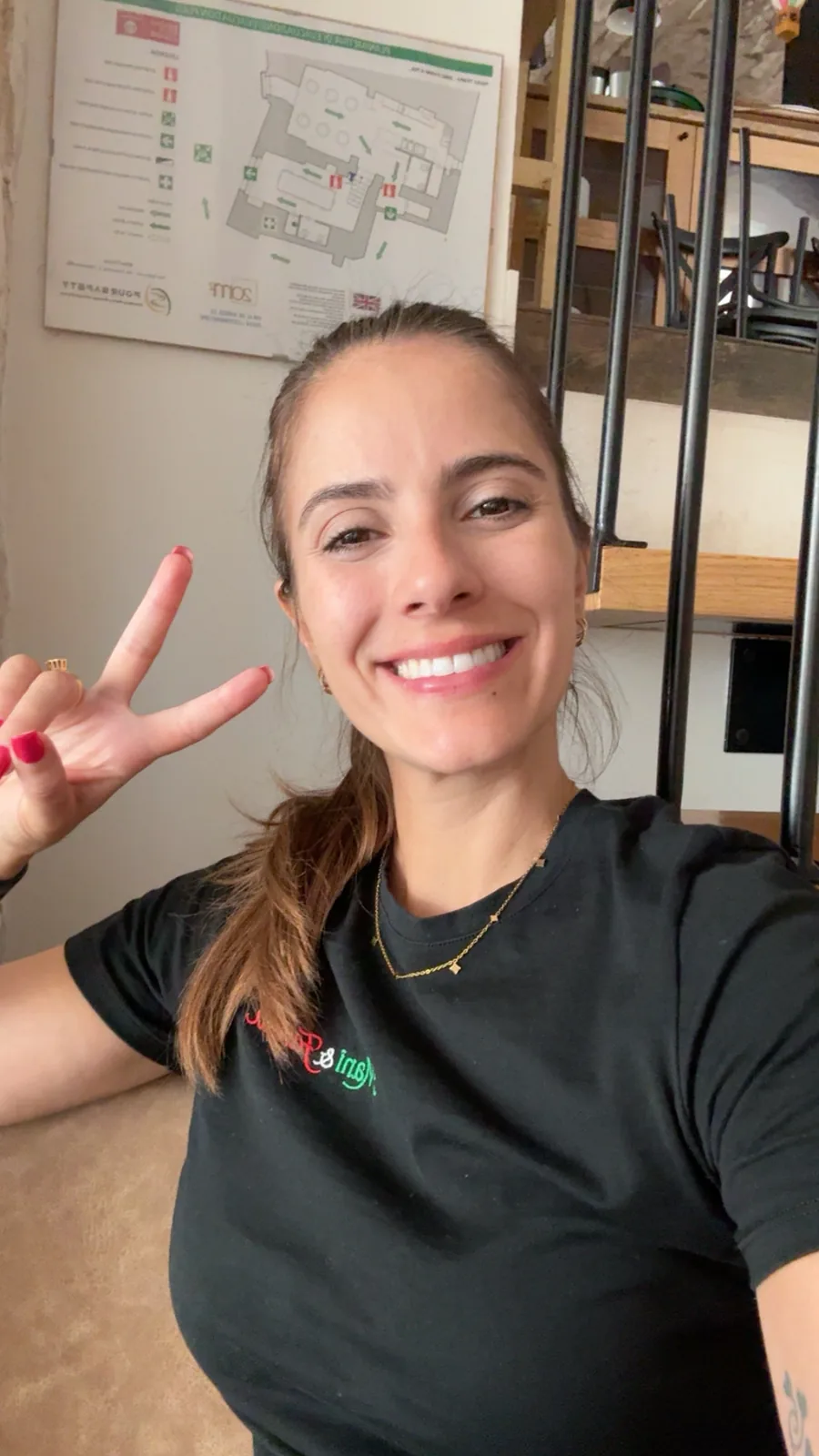 Patrícia durante a rotina de trabalho na Itália
