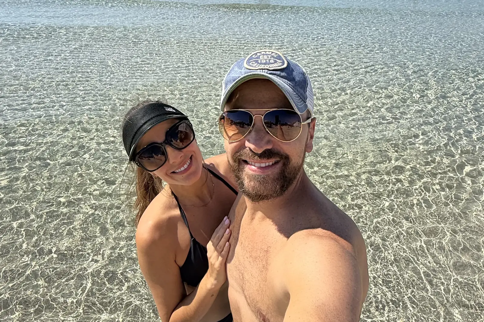 Patrícia e Léo aproveitando o verão na Puglia depois da mudança para a Itália